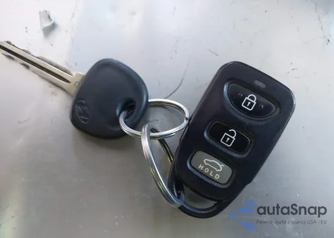 2017 Hyundai Elantra Se z USA, uszkodzony, nr VIN 5NPD74LF9HH115117